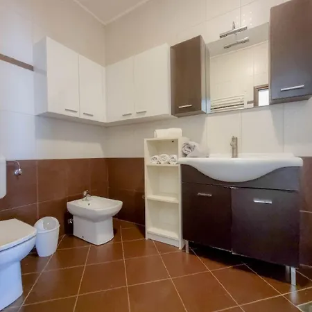 Malerisches Nur 800 Meter Zum Strand Mit Privater Terrasse, Grill, Wifi Apartman Karpinjan