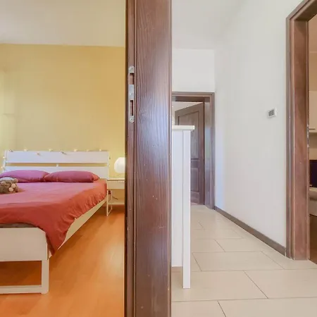 Malerisches Nur 800 Meter Zum Strand Mit Privater Terrasse, Grill, Wifi Apartman Karpinjan