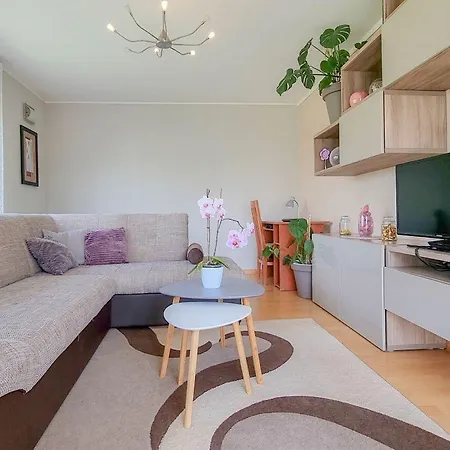 Malerisches Nur 800 Meter Zum Strand Mit Privater Terrasse, Grill, Wifi Apartman